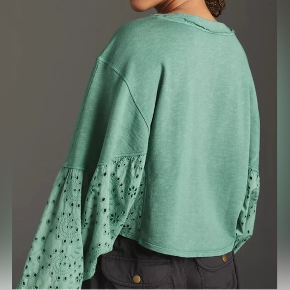Anthropologie Pilcro Batwing Eyelet Top Medium Sage Green Cropped EUC - Picture 5 of 12